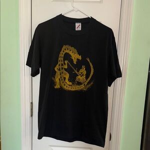 Jerzees Black Vintage T-Shirt w/ Gold Dragon Print Single Stitch Sleeve Size L